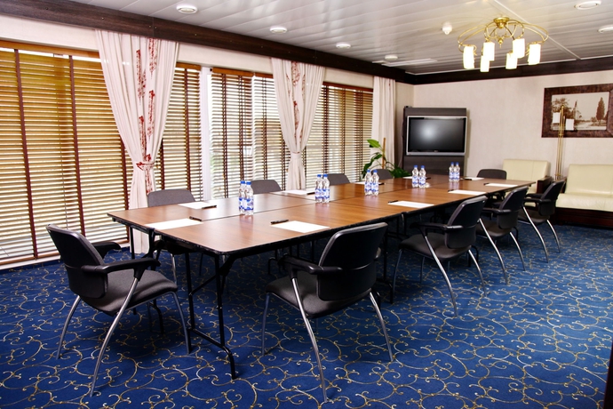 Imagen de los interiores del Hotel Bakkara. Foto 12