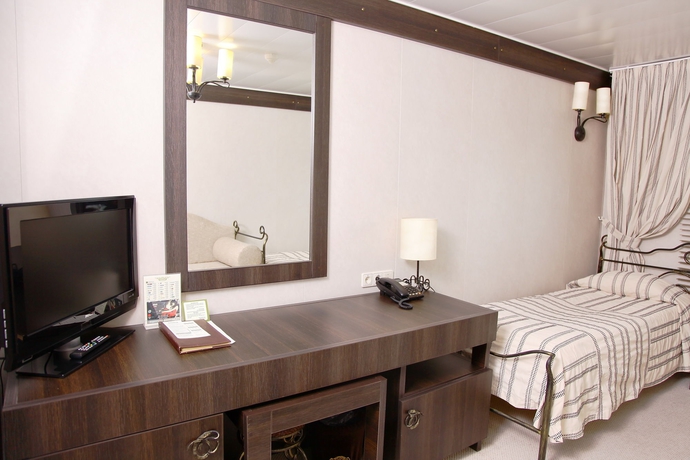 Imagen de la habitación del Hotel Bakkara. Foto 7