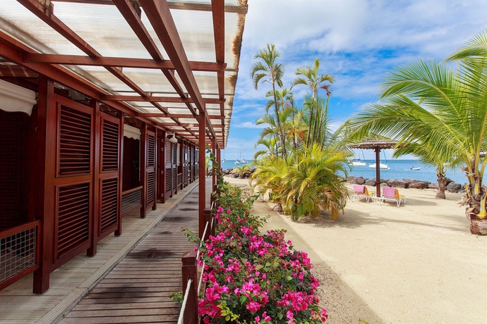 Imagen de los exteriores del Hotel Bakoua. Foto 13