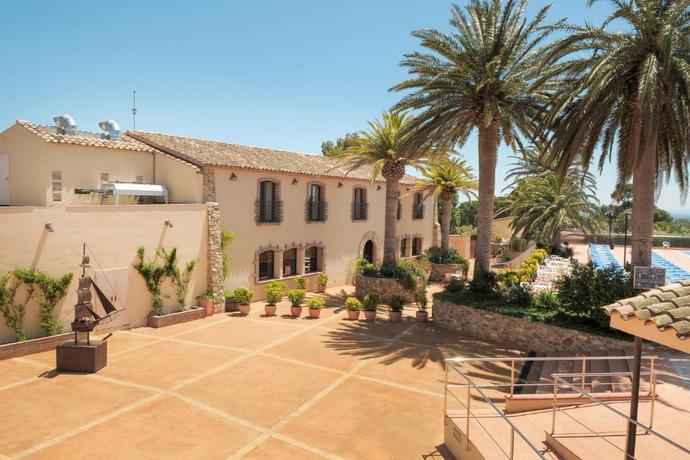 Imagen de los exteriores del Hotel Bakour Costa Brava. Foto 11