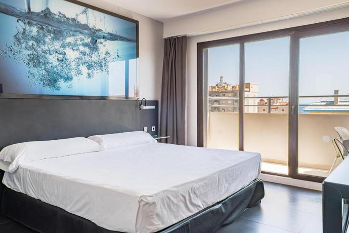Imagen de la habitación del Hotel Bakour La Manga Splash. Foto 6