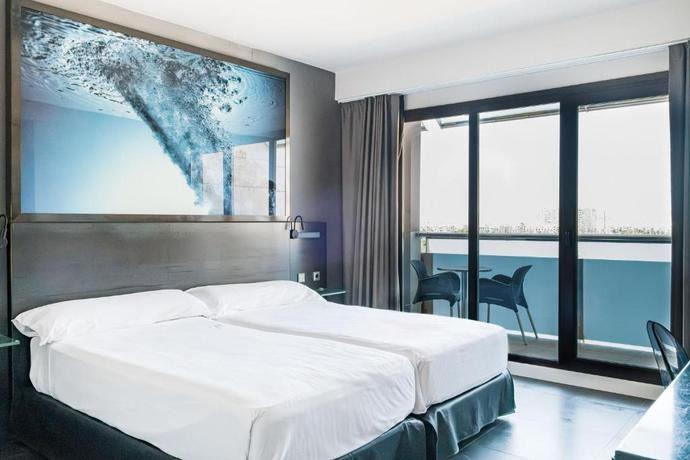 Imagen de la habitación del Hotel Bakour La Manga Splash. Foto 7