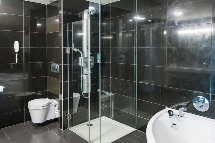 Imagen de la habitación del Hotel Bakour La Manga Splash. Foto 8