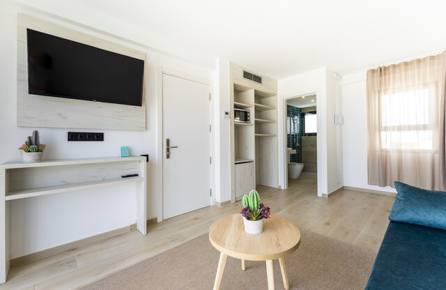 Imagen de la habitación del Hotel Bakour Lanzarote Splash. Foto 7