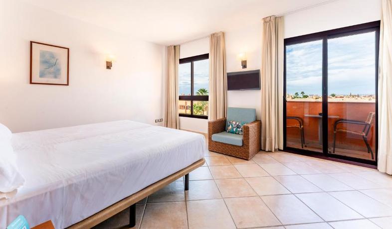 Imagen de la habitación del Hotel Bakour OH Nice Costa del Sol. Foto 8