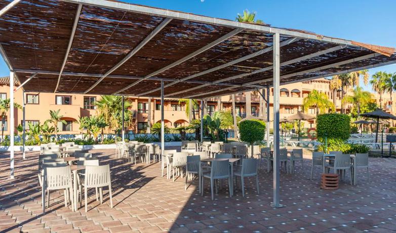 Imagen del bar/restaurante del Hotel Bakour OH Nice Costa del Sol. Foto 7