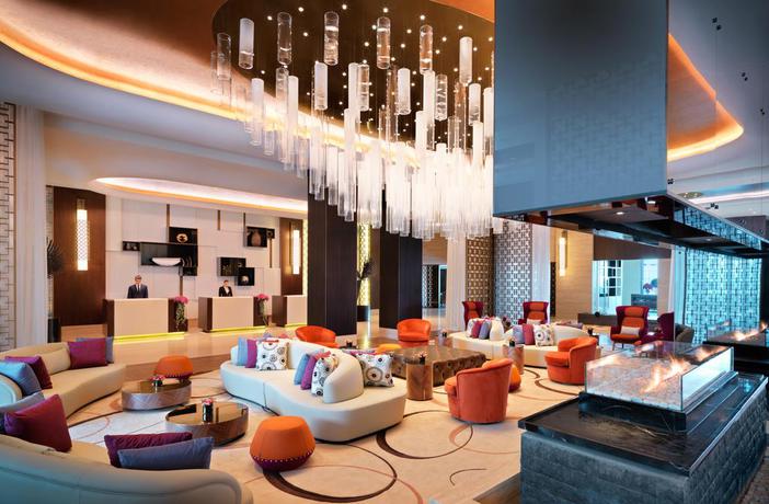 Imagen de los interiores del Hotel Baku Marriott Boulevard. Foto 12