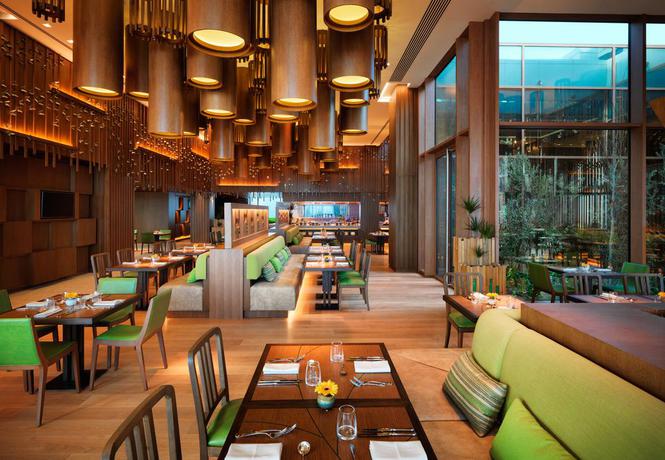 Imagen del bar/restaurante del Hotel Baku Marriott Boulevard. Foto 4
