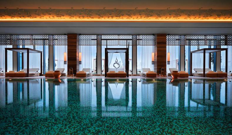 Imagen de la piscina del Hotel Baku Marriott Boulevard. Foto 18