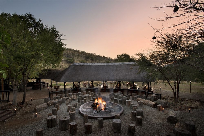 Imagen del bar/restaurante del Hotel Bakubung Bush Lodge. Foto 5