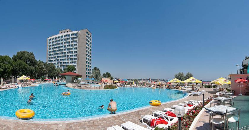 Imagen de la piscina del Hotel Balada, VENUS - SATURN. Foto 15