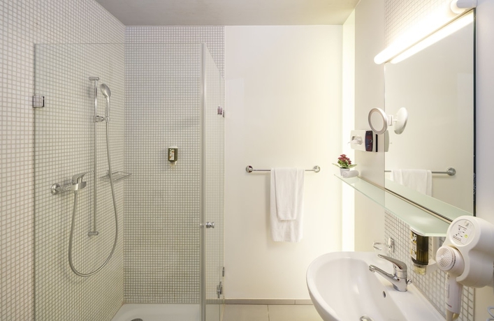 Imagen de la habitación del Hotel Balade. Foto 16