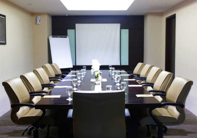 Imagen de los interiores del Hotel Balairung. Foto 15