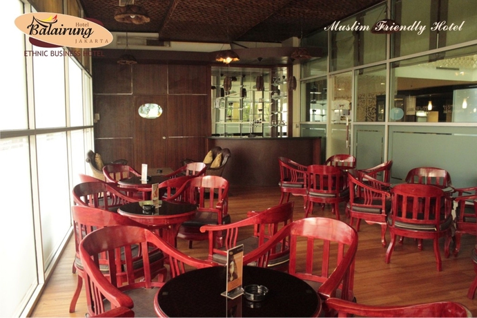 Imagen del bar/restaurante del Hotel Balairung. Foto 5