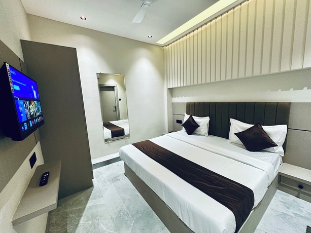 Imagen de la habitación del Hotel Balaji Inn, Ayodhya Bypass. Foto 9