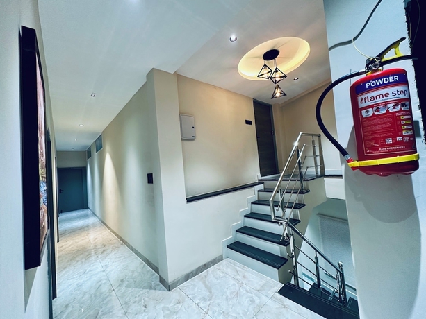 Imagen de los interiores del Hotel Balaji Inn, Ayodhya Bypass. Foto 15