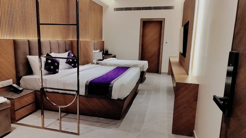 Imagen de la habitación del Hotel Balaji Palace Kashi. Foto 11