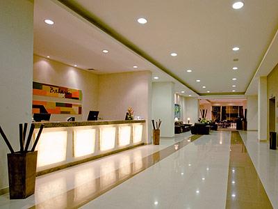 Imagen de los exteriores del Hotel Balaj&uacute; and Suites. Foto 7