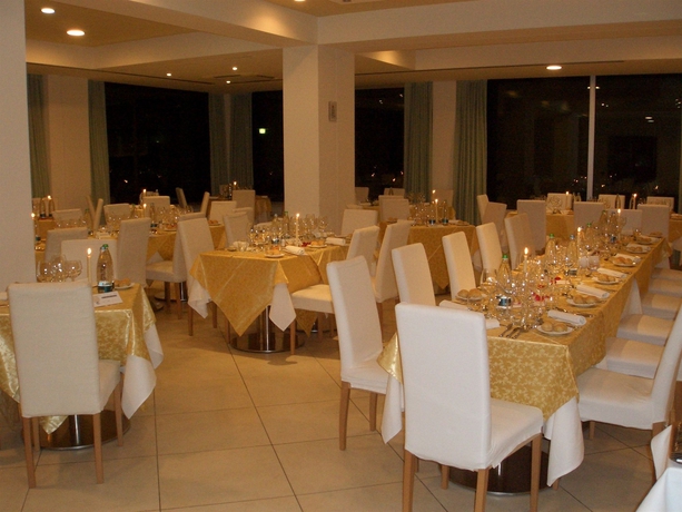 Imagen del bar/restaurante del Hotel Balance. Foto 4