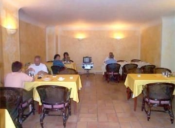 Imagen del bar/restaurante del Hotel Balanea. Foto 2