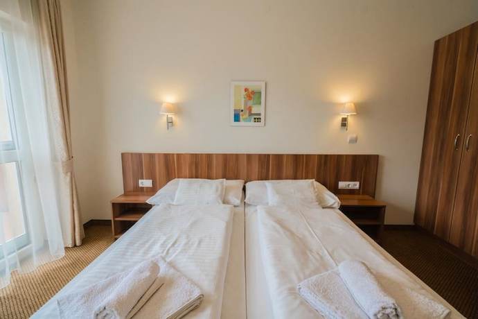 Imagen de la habitación del Hotel Balaton Colors Beach. Foto 12