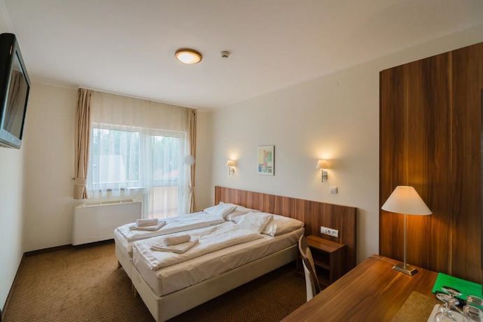 Imagen de la habitación del Hotel Balaton Colors Beach. Foto 17