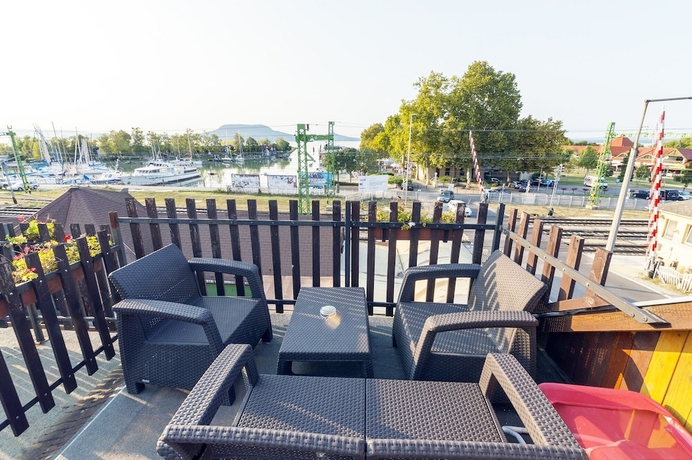 Imagen de la habitación del Hotel Balaton. Foto 13