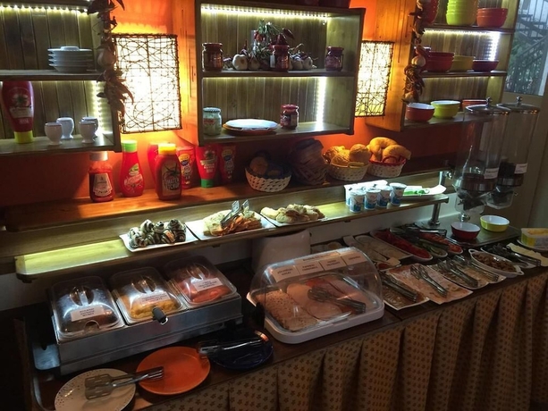 Imagen del bar/restaurante del Hotel Balaton. Foto 3