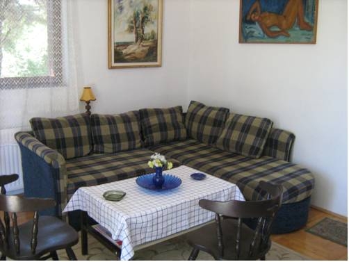 Imagen general del Hotel Balatonalmádi Nyaralóház. Foto 6