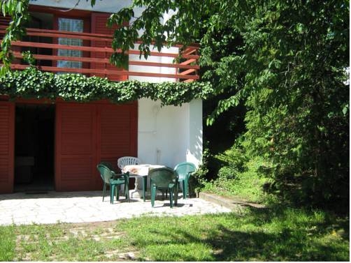 Imagen general del Hotel Balatonalmádi Nyaralóház. Foto 7