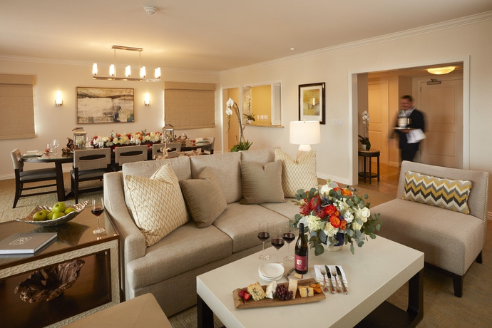 Imagen de la habitación del Hotel Balboa Bay Resort. Foto 6