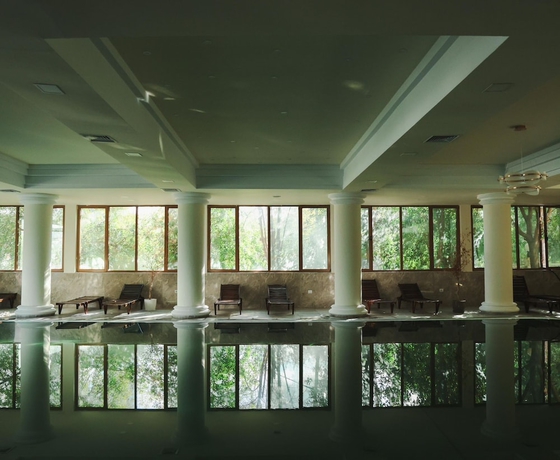 Imagen de la piscina del Hotel Balcan Crest Resort and Spa. Foto 10