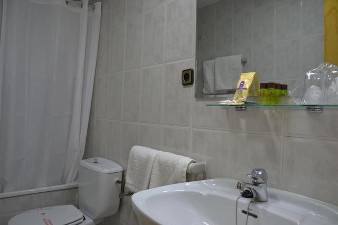 Imagen de la habitación del Hotel Balcón De Cazorla. Foto 7