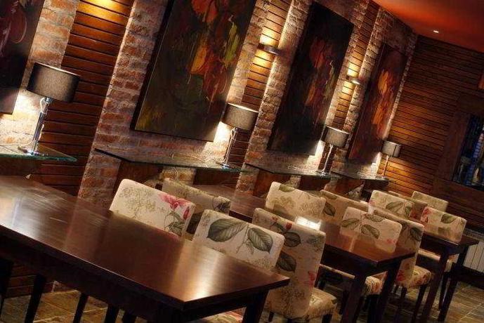 Imagen del bar/restaurante del Hotel Balcón De La Cuesta. Foto 3