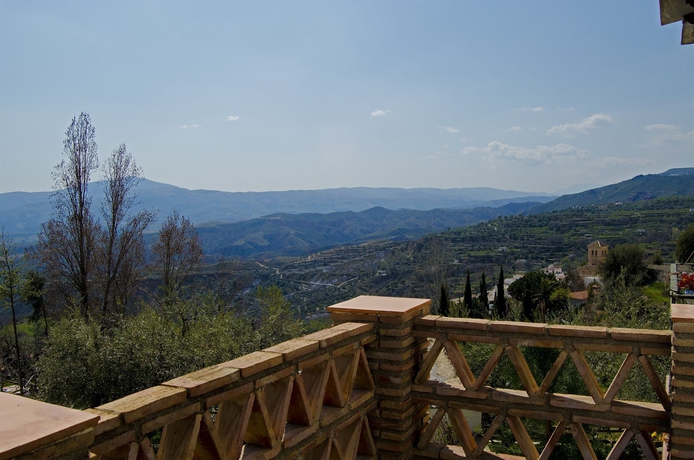 Imagen de los exteriores del Hotel Balcón De Válor - Centro De Turismo Rural. Foto 13