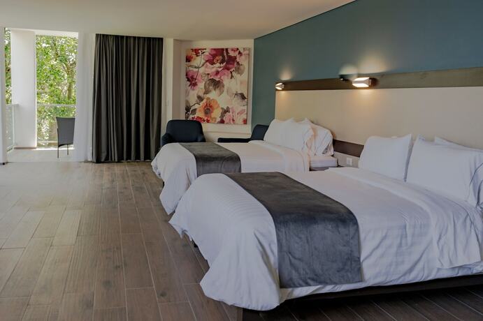 Imagen general del Hotel Balc&oacute;n del Parque. Foto 10