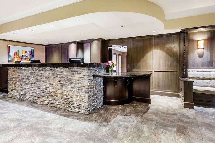 Imagen de los interiores del Hotel Balcomo, a Ramada by Wyndham. Foto 19