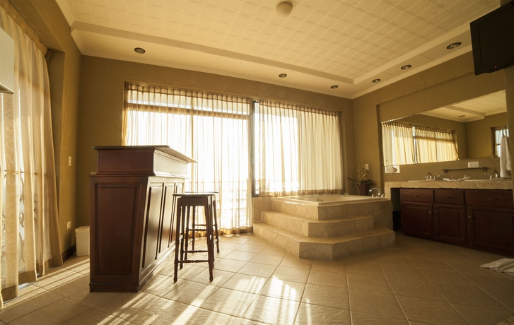 Imagen de la habitación del Hotel Balcon Del Mar Beach Front. Foto 7