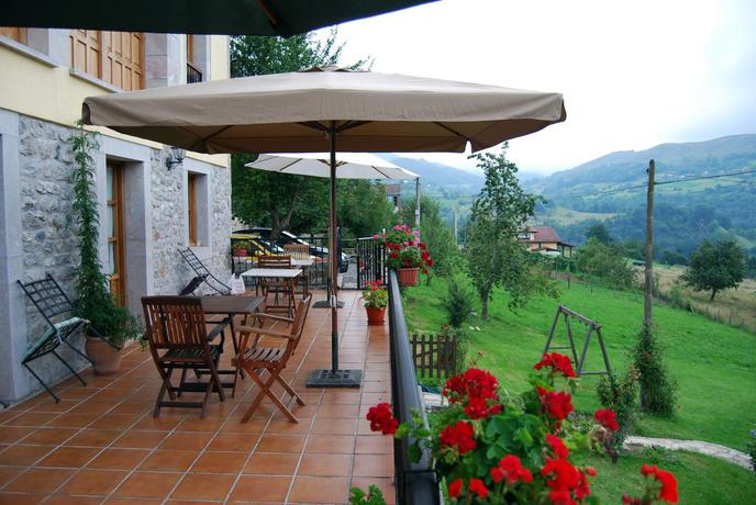 Imagen de los exteriores del Hotel Balcon Picos De Europa. Foto 12
