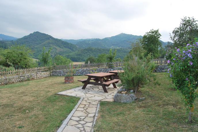 Imagen de los exteriores del Hotel Balcon Picos De Europa. Foto 13