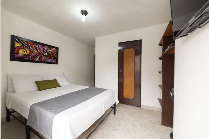 Imagen de la habitación del Hotel Balcones del Estadio. Foto 18