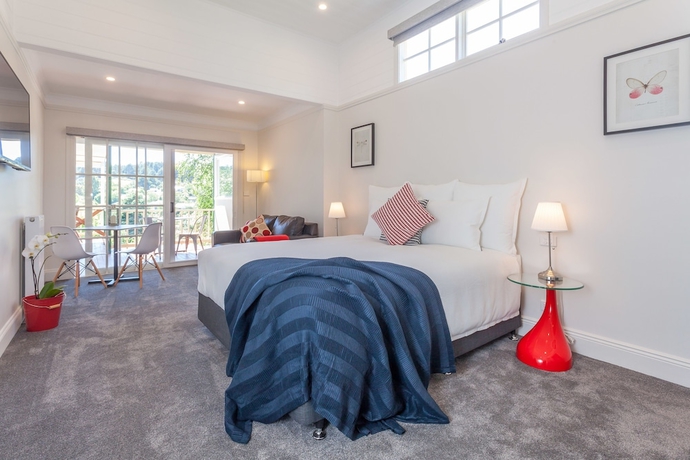 Imagen de la habitación del Hotel Balconies Lakeside. Foto 12