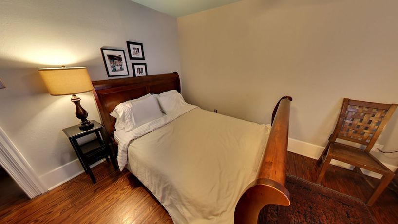 Imagen de la habitación del Hotel Balcony Guest House. Foto 17
