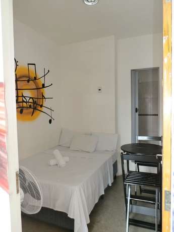 Imagen de la habitación del Hotel Balcony Hostel. Foto 14