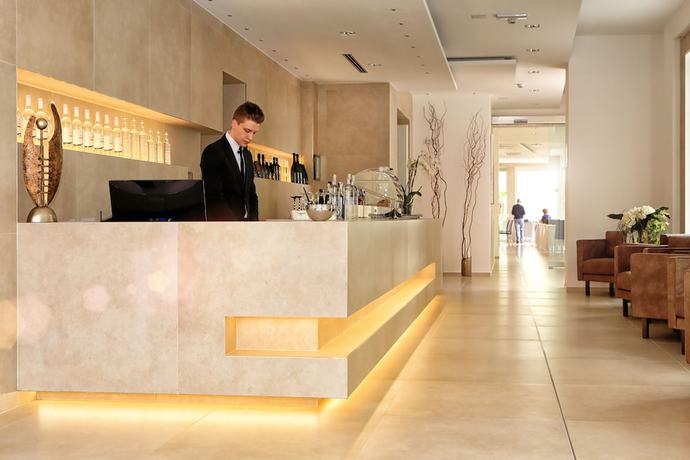 Imagen de los interiores del Hotel Baldinini. Foto 19