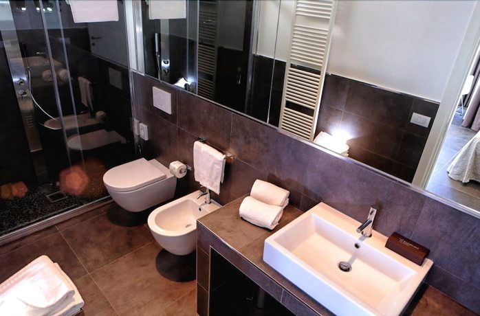 Imagen de la habitación del Hotel Baldinini. Foto 14