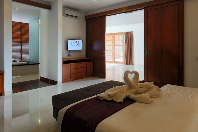Imagen de la habitación del Hotel Bale Gede Villas. Foto 7