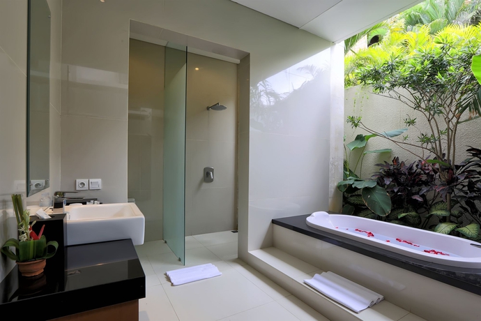 Imagen de la habitación del Hotel Bale Gede Villas. Foto 8