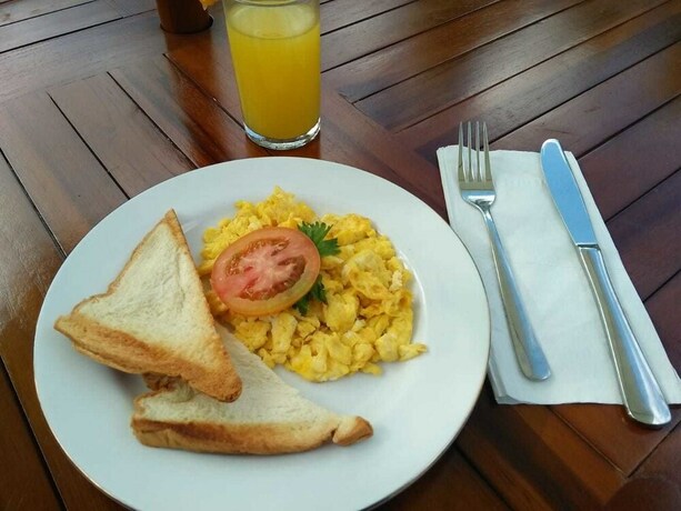 Imagen del bar/restaurante del Hotel Bale Lumbung Bungalows. Foto 25