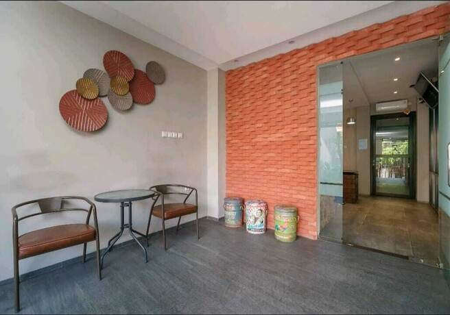 Imagen general del Hotel Bale Resident. Foto 8